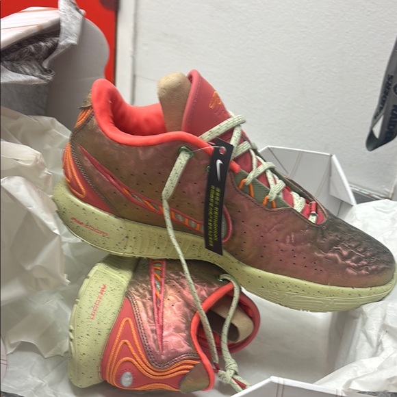 Nike LeBron XXI Queen Conch Size New in Box Ember Glow Elemental Gold